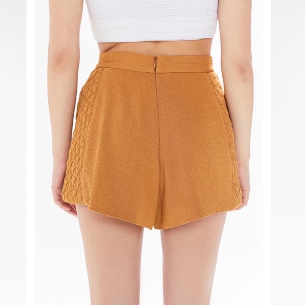 C/MEO Collective Expired Textured High-Rise Shorts - Picture 3 of 4
